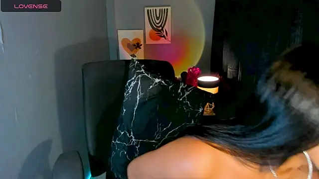 xUrGoddess_islaCumsAlotxn Live XXX chat