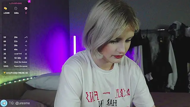 Esme_Velvet Webcam Show