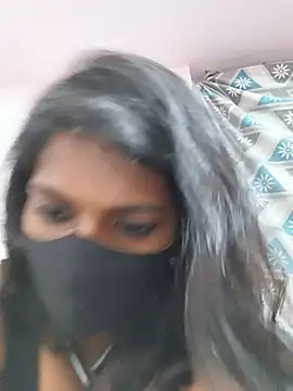 Honey_rosetamil 即時 XXX 聊天