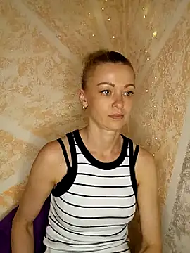 NitaXSky's Live XXX Chat