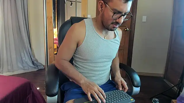 JacobWestt – Naživo XXX chat