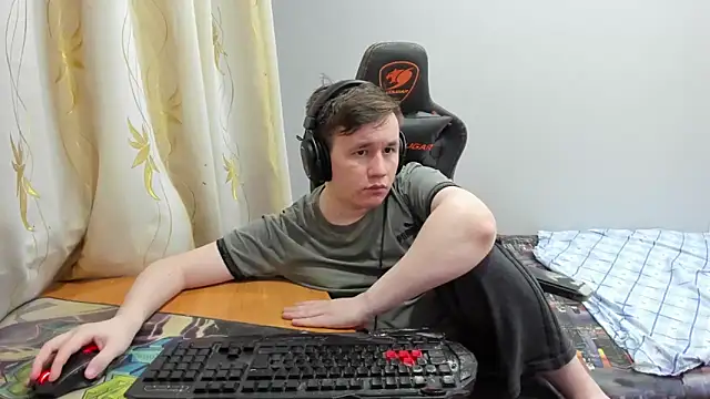 Show modela iliaskrislove na web-kameri