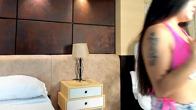 Chat +18 de NayeliCruz ao vivo