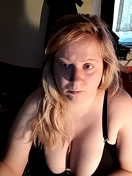 Missy_DM লাইভ XXX চ্যাট
