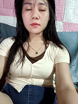 Ngocmai_lazdy – Naživo XXX chat