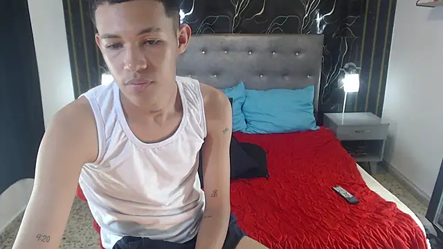 PhillipCox Webcam-Show