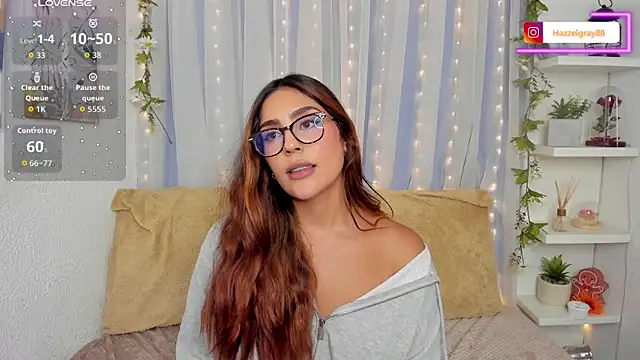 HazzelGray's Live XXX Chat