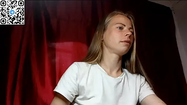 XXX chat uživo modela SilentPassion567