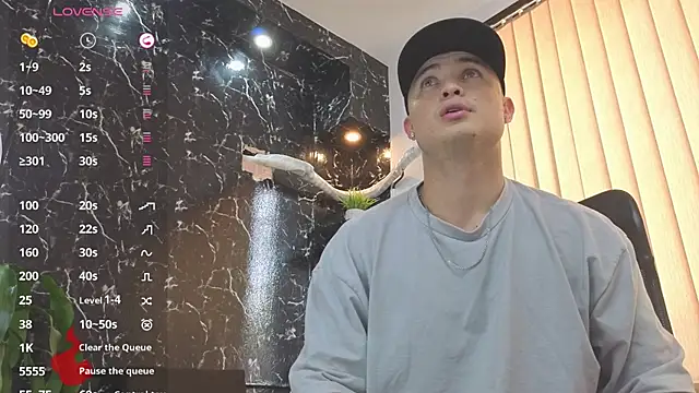 Alexander_ferre Pertunjukan Webcam