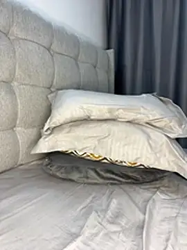 XXX chat uživo modela prettiepearl