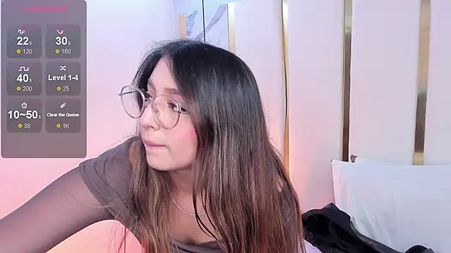 Chat +18 de KamilaVegga ao vivo