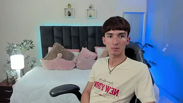 Jake_evans élő XXX-chatje