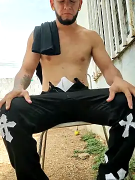 PIGHIGHDIRTY_p0's Live XXX Chat
