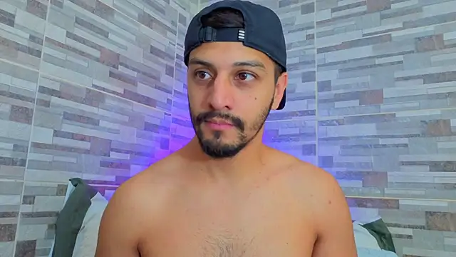 joelcallvil1's Webcam Show