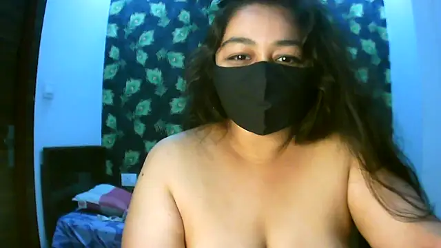 Yoursnandini8 Live XXX-chat