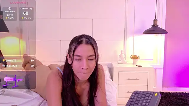 JuliaaVega Chat XXX in diretta