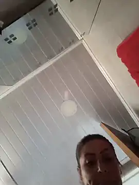 maynor_1998's Live XXX Chat