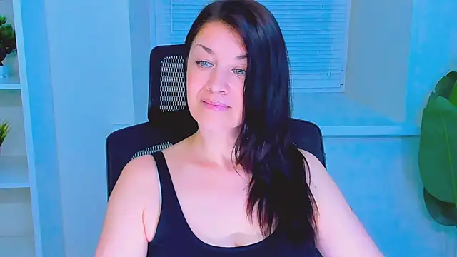 AnaMills live XXX chat