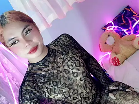 ur_hotasiangf Pertunjukan Webcam