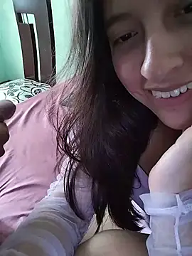 Chat +18 de rouse_lux ao vivo