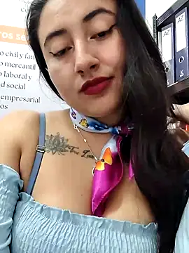 _Sarah-Office1 Chat XXX live