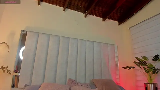 anny_kiut Live XXX-Chat