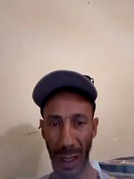 walide100000 Adlı Modelin Canlı XXX Sohbeti