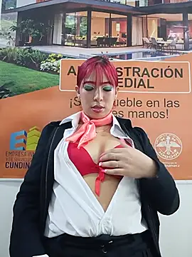 XXX chat uživo modela JULIETH__05