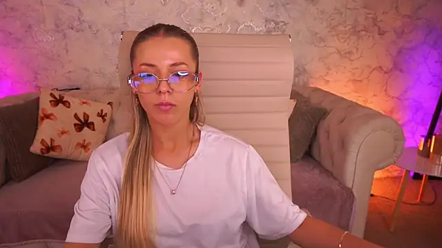 DoveLovee – Kamerová šou