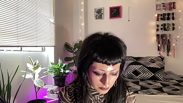 ELENA_UMBRA Chat XXX in diretta