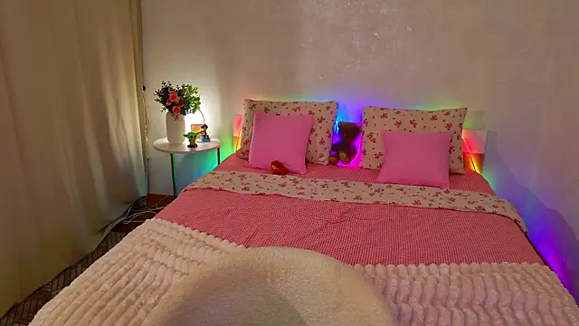 XXX chat uživo modela plugmyHDMI