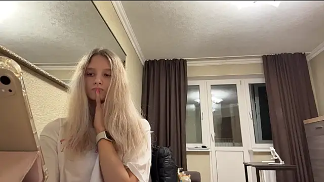 Tiffany_Blom's Live XXX Chat