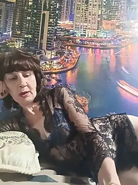 Laura_Kiss Adlı Modelin Canlı XXX Sohbeti