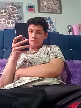 Czat XXX na żywo – tomi_tomboy