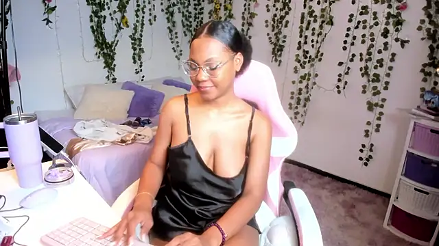 Czat XXX na żywo – violeta_milleer