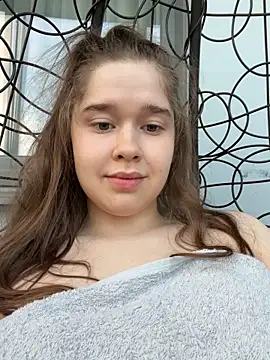 HornyGirlH Chat XXX in diretta