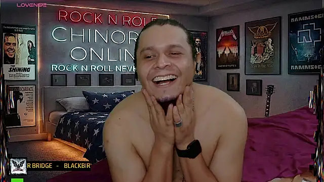chino_roz Show Webcam