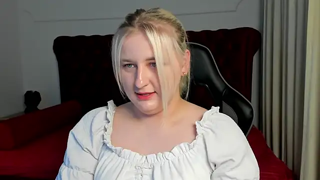 Chat XXX en directo de LioraArdyn