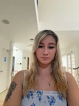 MaryDeniro live XXX chat