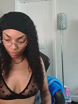 Chat XXX en directo de butterflybootyy