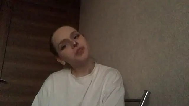 HolyClairmore – webcam-show