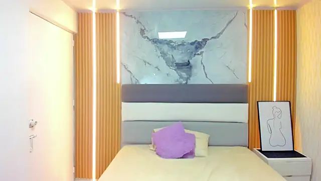 Živý XXX chat LEYNABRAUN