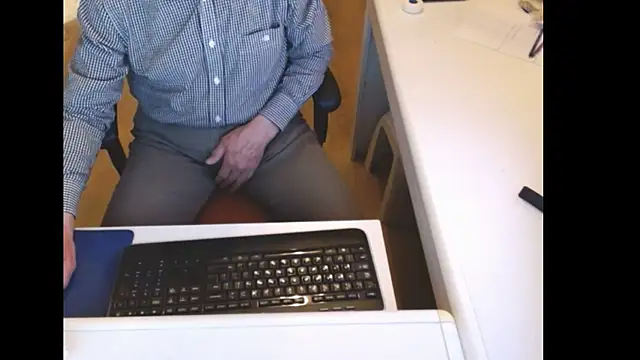 Show modela dutchpornking na web-kameri