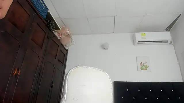Chat XXX ao vivo de barbie_ds
