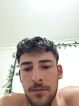 Yasinyasin7 Show in webcam