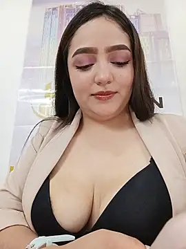 JUANITA-ROJAS Live XXX Chat