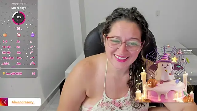 alejandra_milf_ 现场XXX聊天