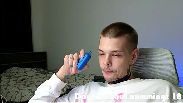 DENIS_HERE Chat XXX in diretta