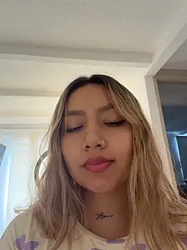 amanda-medrano1's Live XXX Chat
