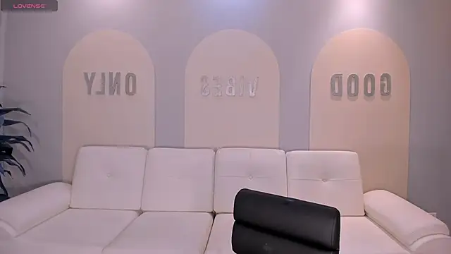 SunnyRiversのライブXXXチャット